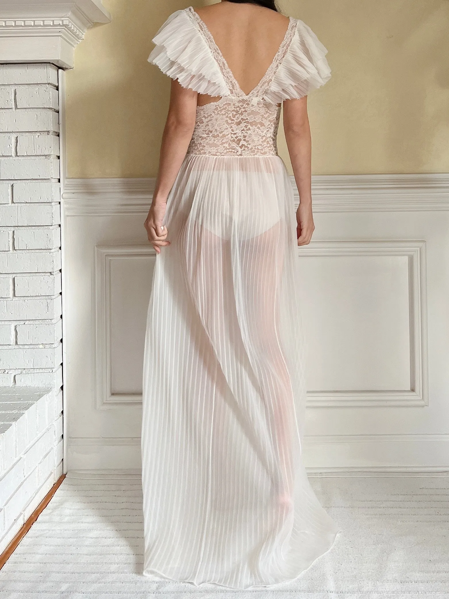 1950s Pleated Nylon Slip Dress - M