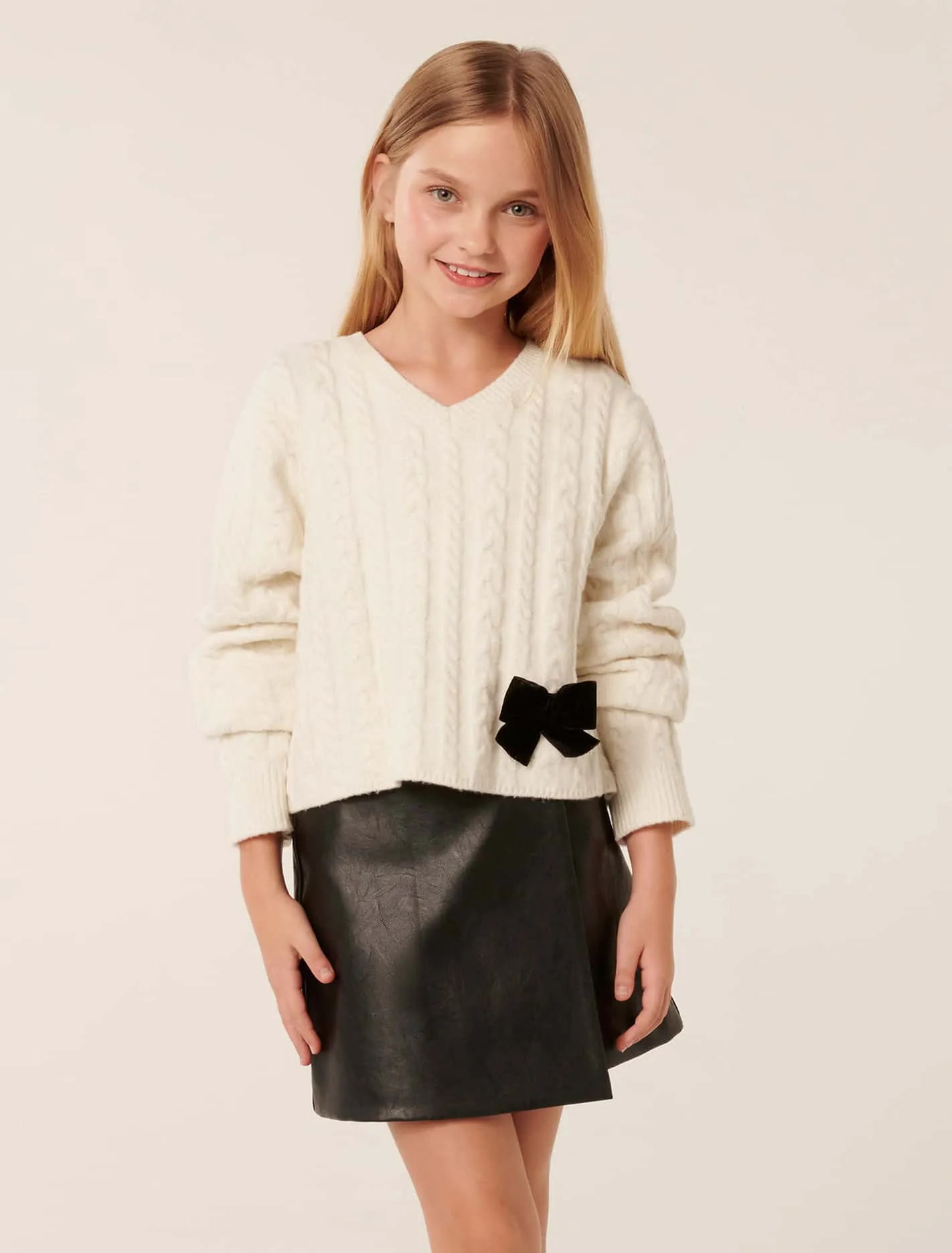 Alma Teen V Neck Crew Top