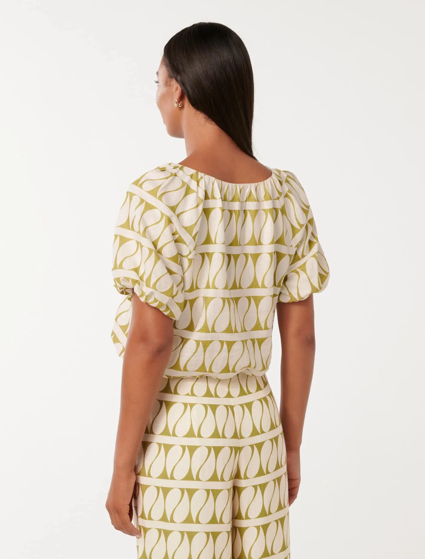 Aubree Linen Bubble Hem Top