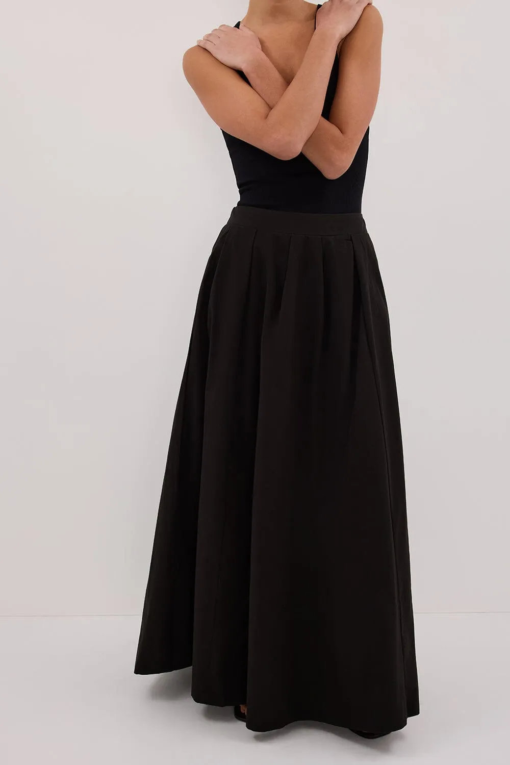 CONAGH BLACK POPLIN MIDI SKIRT