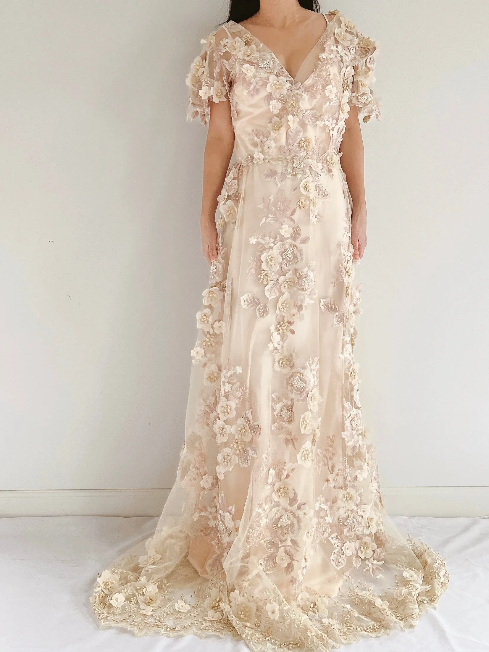 GOSSAMER Embroidered Cap Sleeves Gown - S/M
