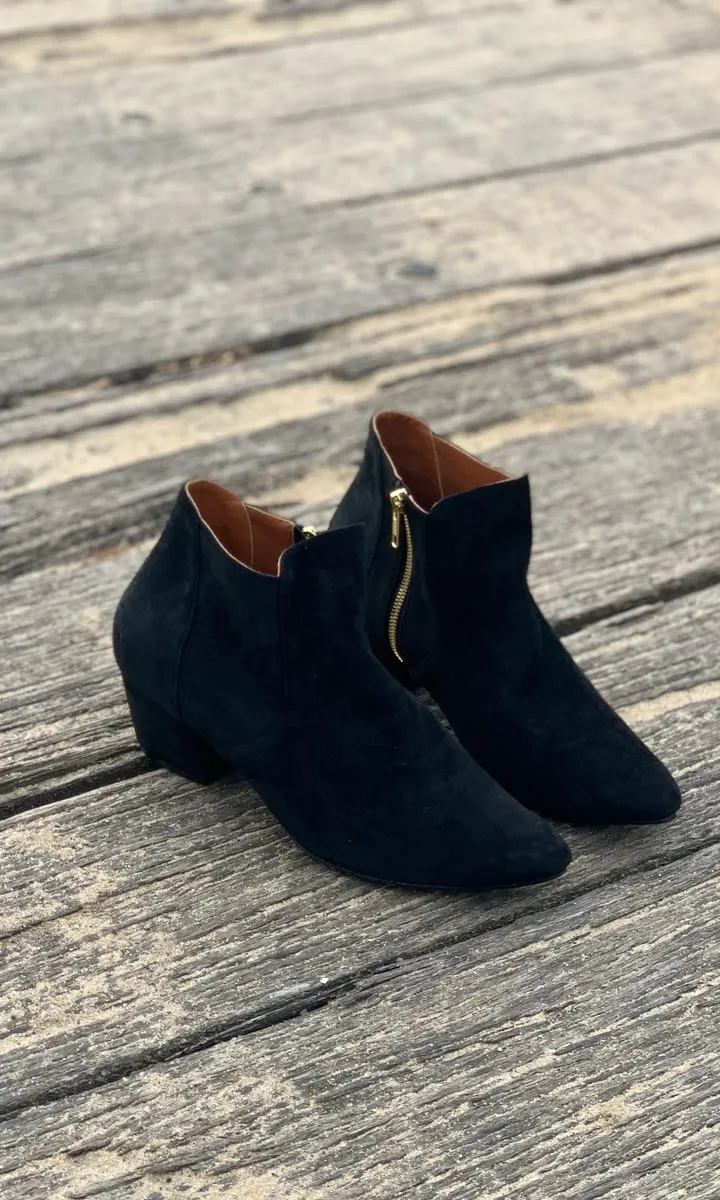 HOSS Cohen Suede Boot - Black