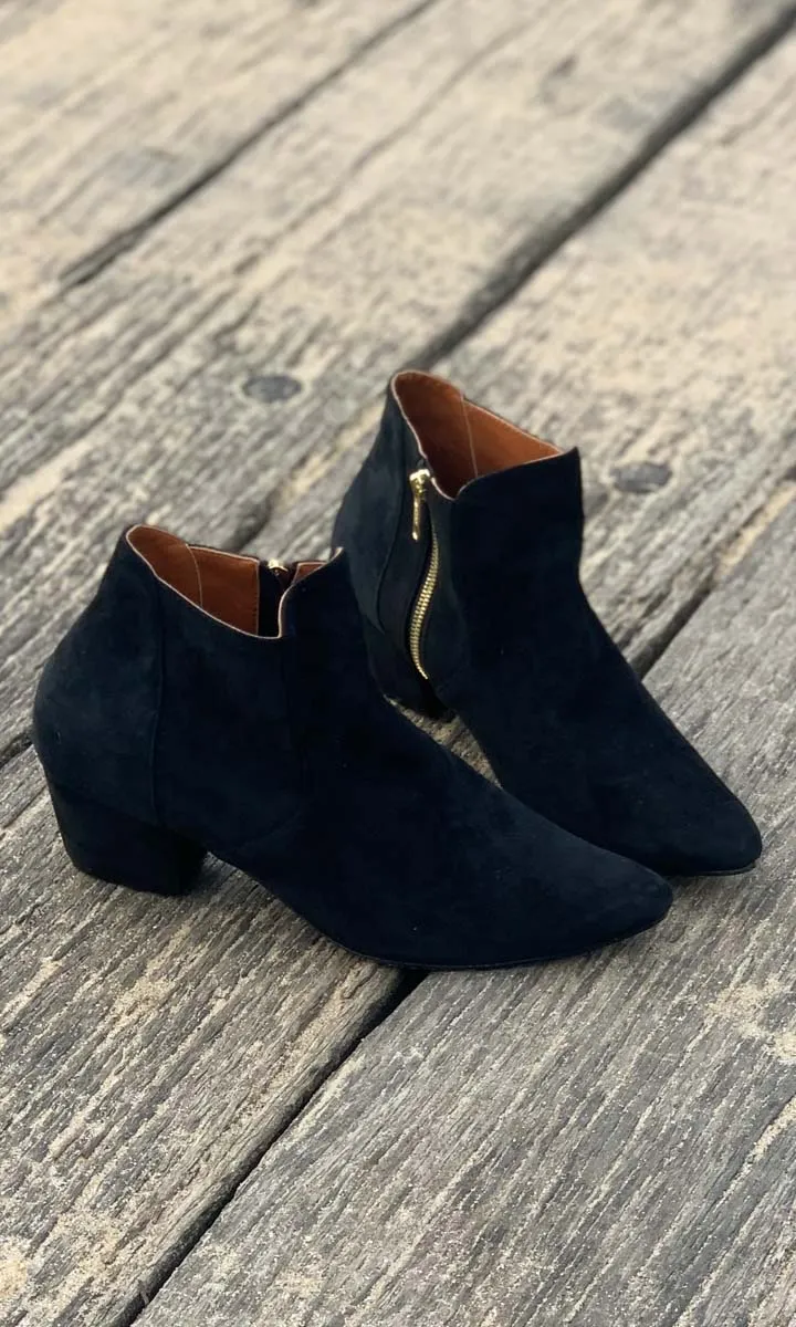 HOSS Cohen Suede Boot - Black