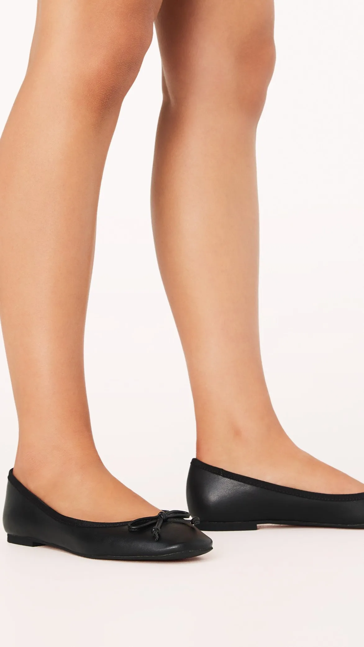 Isaiah Ballet Flats - Black