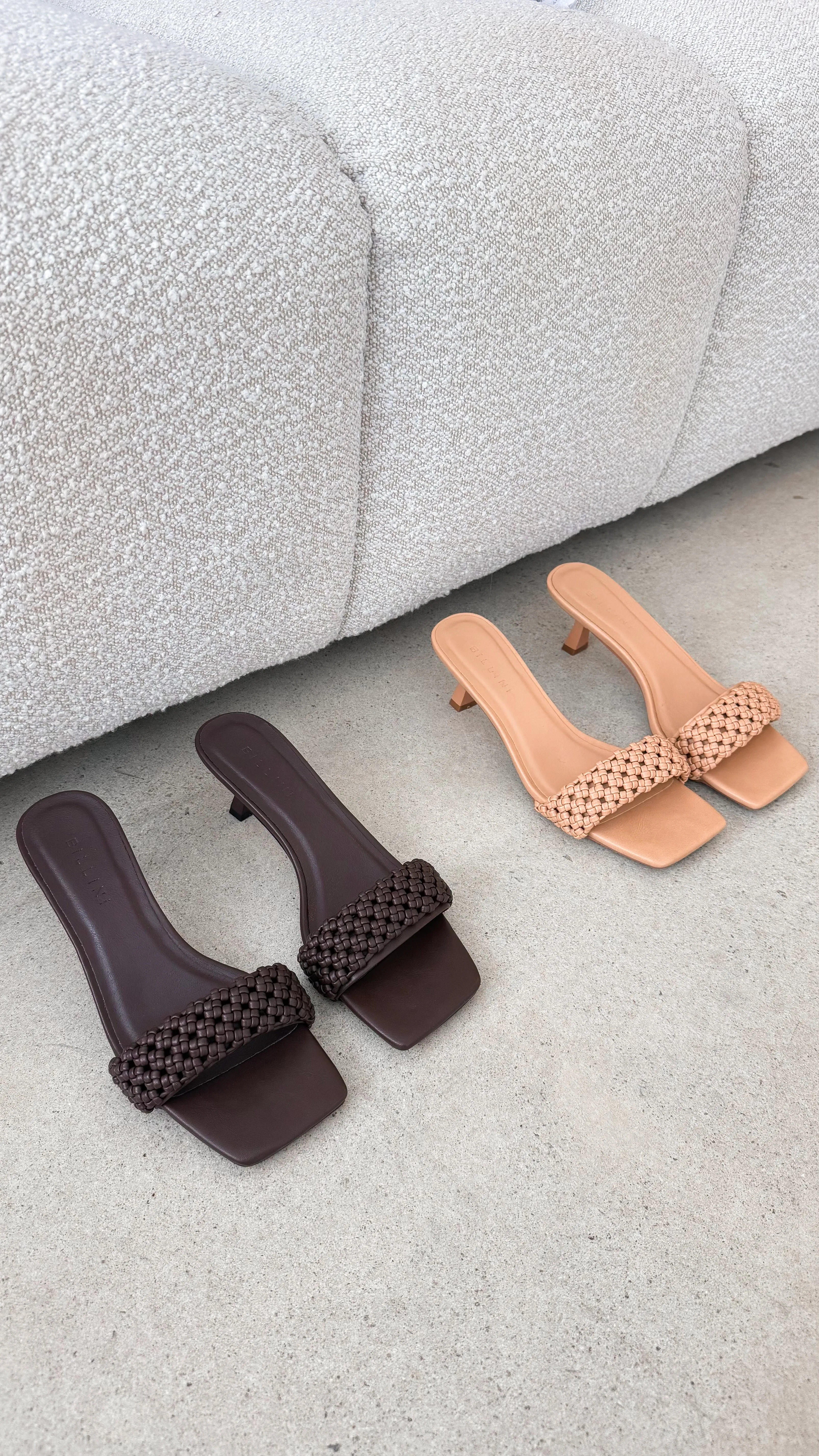Michelle Heel - Desert