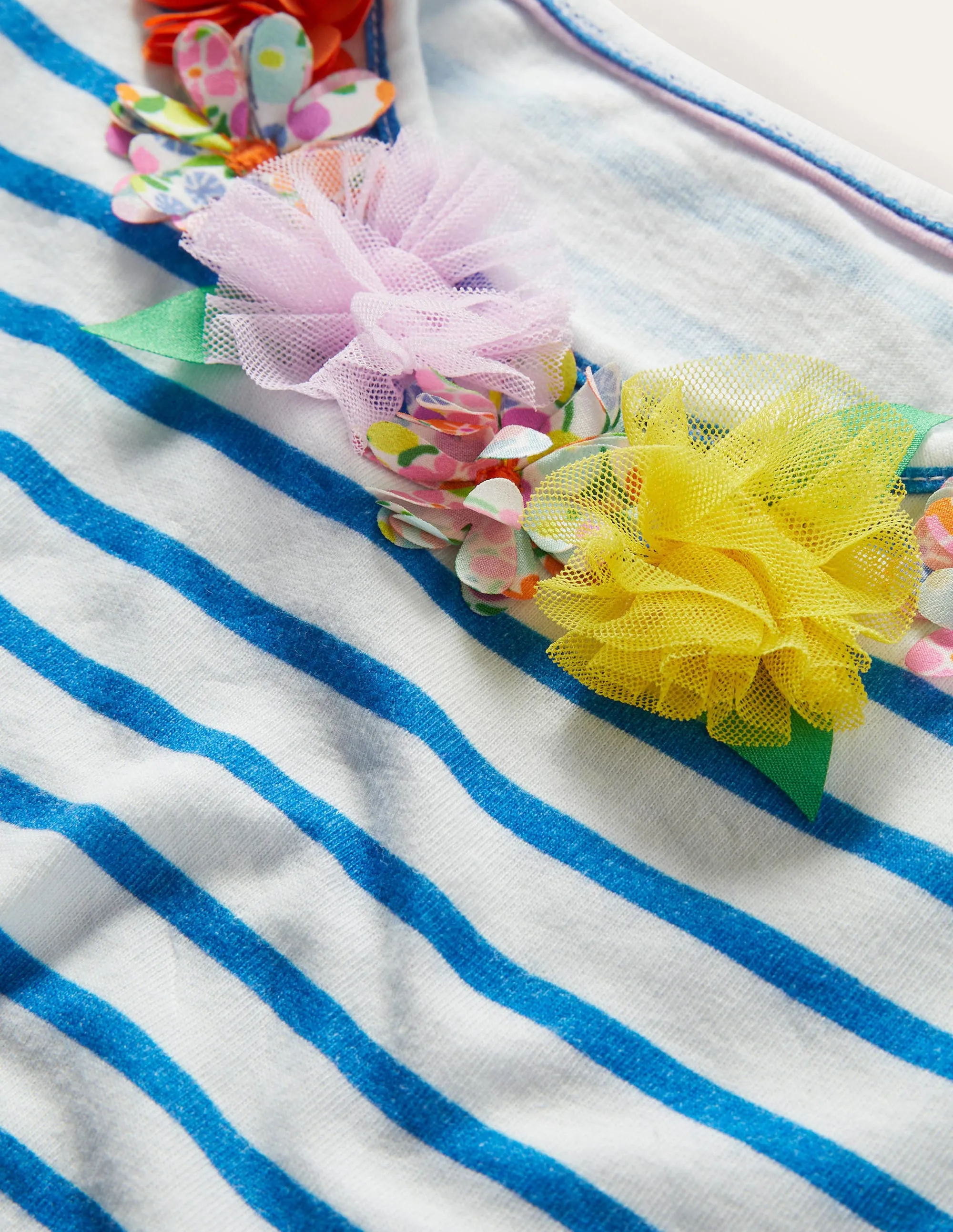 Ruffle Interest logo T-shirt-Ivory / Bright Marina Floral