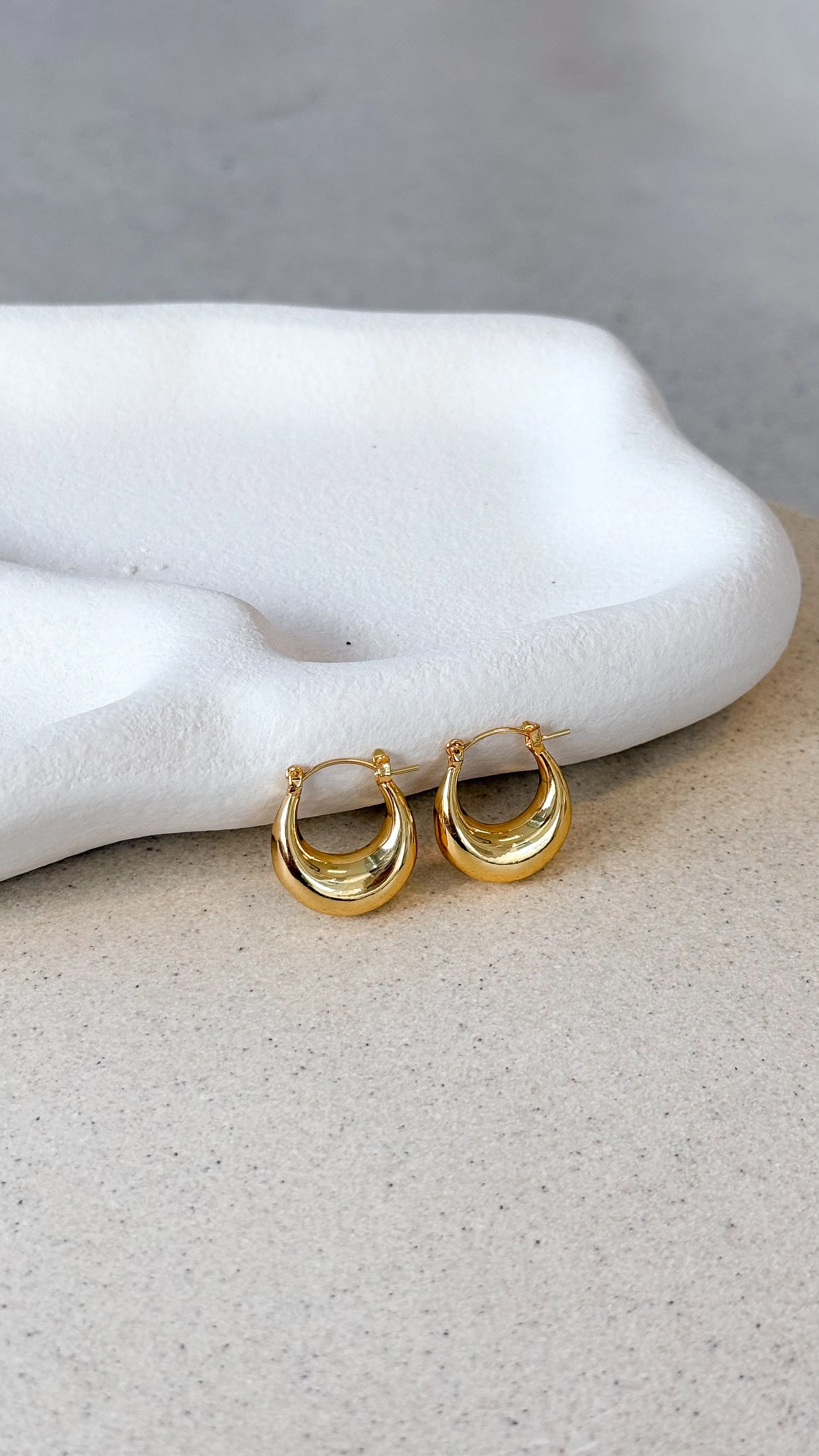 Varana Hoop Earrings - Gold